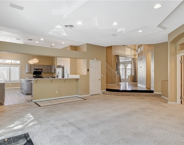 4737 Stavanger Lane - Photo Thumbnail 5