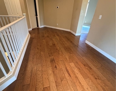 4737 Stavanger Lane - Photo Thumbnail 20