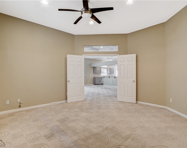 4737 Stavanger Lane - Photo Thumbnail 25