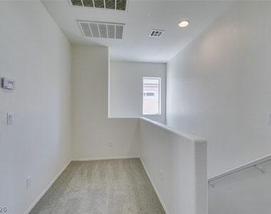 685 Taliput Palm Place - Photo Thumbnail 35