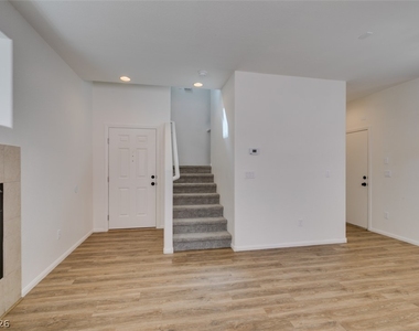 685 Taliput Palm Place - Photo Thumbnail 7
