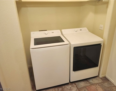 1238 Pagentry Drive - Photo Thumbnail 9
