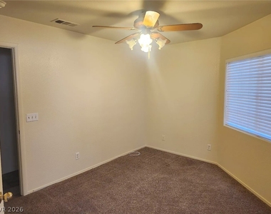1238 Pagentry Drive - Photo Thumbnail 6