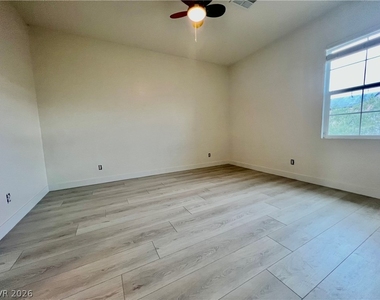 8667 Moon Crater Avenue - Photo Thumbnail 26