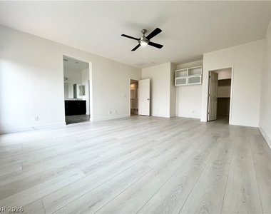 8667 Moon Crater Avenue - Photo Thumbnail 18