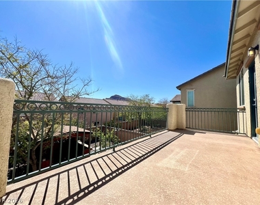 8667 Moon Crater Avenue - Photo Thumbnail 32