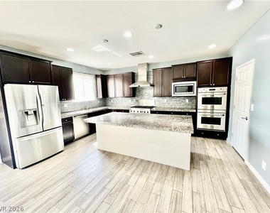 8667 Moon Crater Avenue - Photo Thumbnail 4