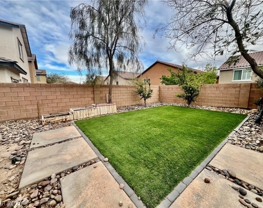 8667 Moon Crater Avenue - Photo Thumbnail 41