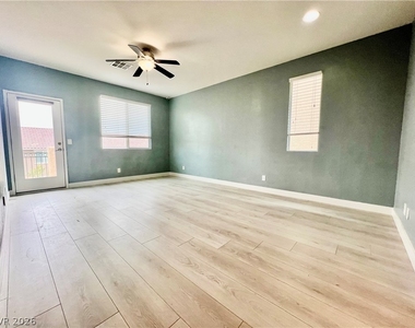 8667 Moon Crater Avenue - Photo Thumbnail 14
