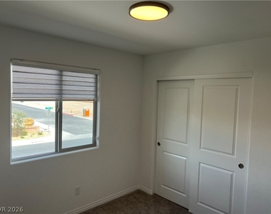 10303 Dallington Street - Photo Thumbnail 7