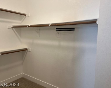341 Sonoma Valley Street - Photo Thumbnail 6