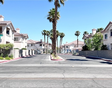 2121 Echo Bay Street - Photo Thumbnail 25