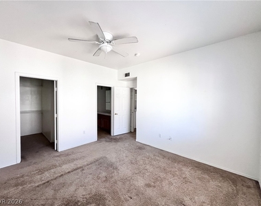 2121 Echo Bay Street - Photo Thumbnail 10