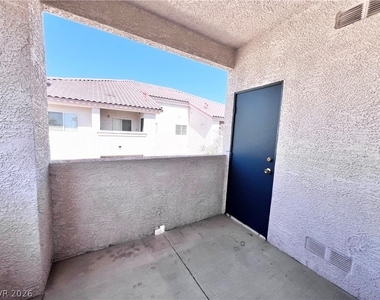 2121 Echo Bay Street - Photo Thumbnail 21