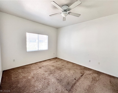 2121 Echo Bay Street - Photo Thumbnail 8