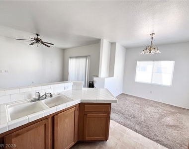 2121 Echo Bay Street - Photo Thumbnail 7