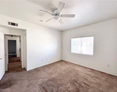 2121 Echo Bay Street - Photo Thumbnail 11