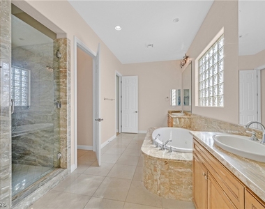 2184 Pont National Drive - Photo Thumbnail 17