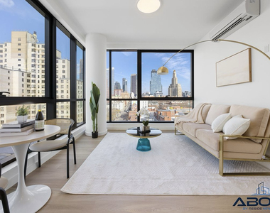 556 Baltic Street - Photo Thumbnail 2