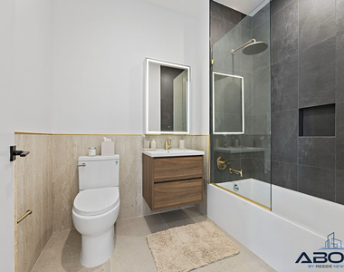 556 Baltic Street - Photo Thumbnail 4