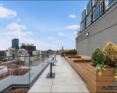 556 Baltic Street - Photo Thumbnail 11