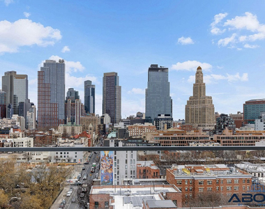 556 Baltic Street - Photo Thumbnail 12