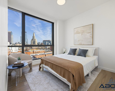 556 Baltic Street - Photo Thumbnail 3
