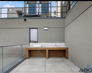 556 Baltic Street - Photo Thumbnail 14