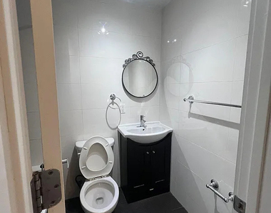 97 Cornelia Street - Photo Thumbnail 13