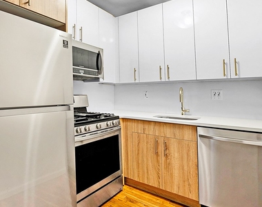 226 East 25th Street 5D - Photo Thumbnail 1