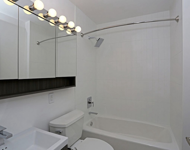 410 West 53rd Street - Photo Thumbnail 3