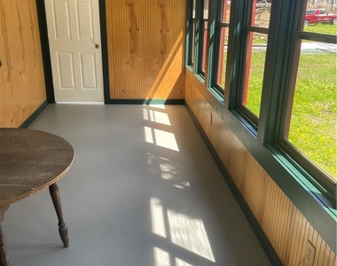 7 Wells Avenue - Photo Thumbnail 2
