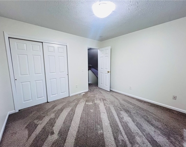 131 Broxbourne Drive - Photo Thumbnail 11