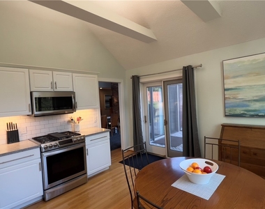 27 Hoyt Place - Photo Thumbnail 11