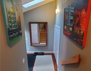 27 Hoyt Place - Photo Thumbnail 7