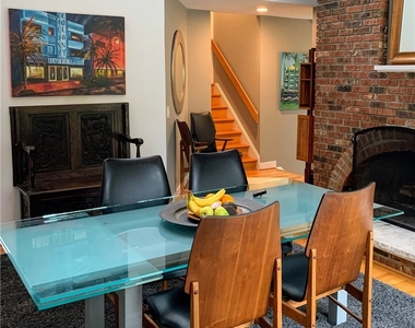27 Hoyt Place - Photo Thumbnail 5