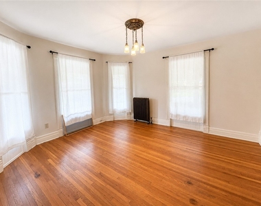 54 W 5th Street - Photo Thumbnail 9