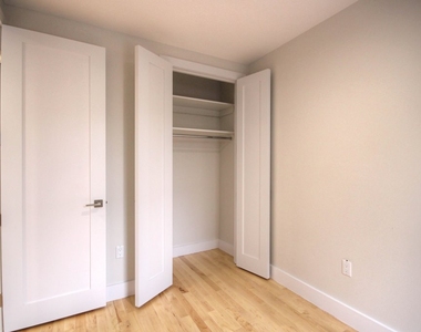 867 Metropolitan Avenue - Photo Thumbnail 9