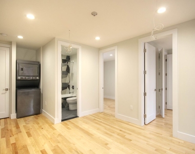 867 Metropolitan Avenue - Photo Thumbnail 3