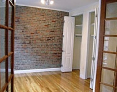 East 18th Street - Photo Thumbnail 5