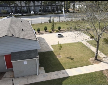 4550 Washington Road - Photo Thumbnail 5