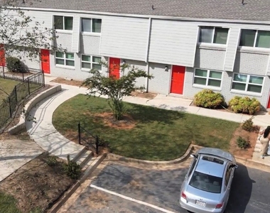 4550 Washington Road - Photo Thumbnail 4