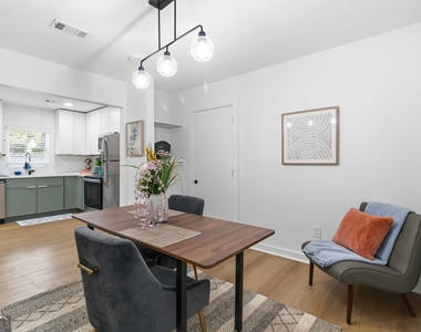 758 Braemar Avenue Sw - Photo Thumbnail 1