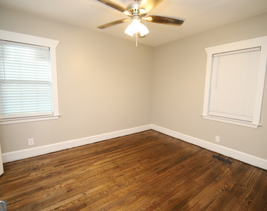 112 Saynor Circle - Photo Thumbnail 4