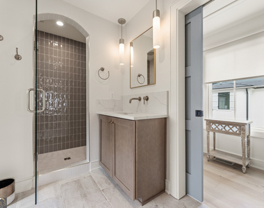 174 High Street - Photo Thumbnail 18