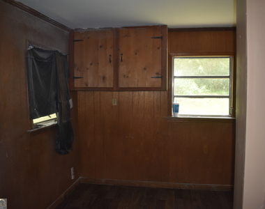 1387 Dewey Street - Photo Thumbnail 20