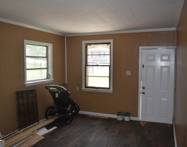 1387 Dewey Street - Photo Thumbnail 17
