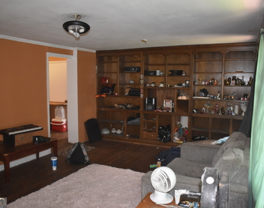 1387 Dewey Street - Photo Thumbnail 14