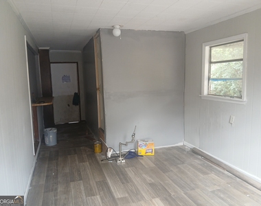 1387 Dewey Street - Photo Thumbnail 9