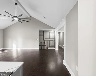 7530 Spalding Lane - Photo Thumbnail 19